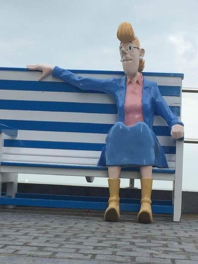 Studio De Strandloper Met 1 Zetelbed En 1 Bedkast Middelkerke Exterior foto